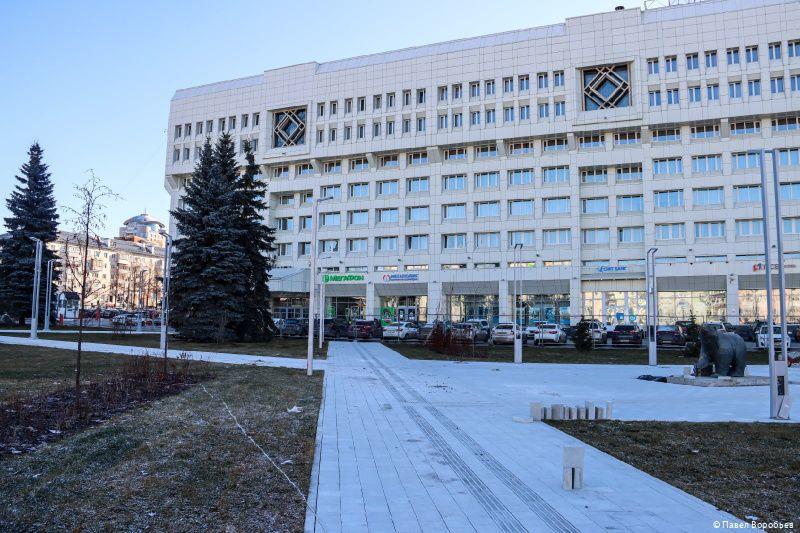 В сквере у гостиницы «Урал» в этом году будет завершено 90% от всего объёма работ