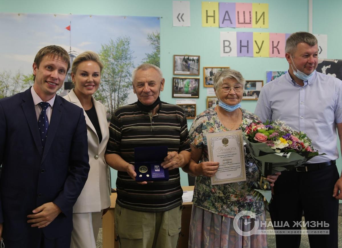 Александр Хаткевич рассказал ветеранам Мотовилихи о планах по благоустройству