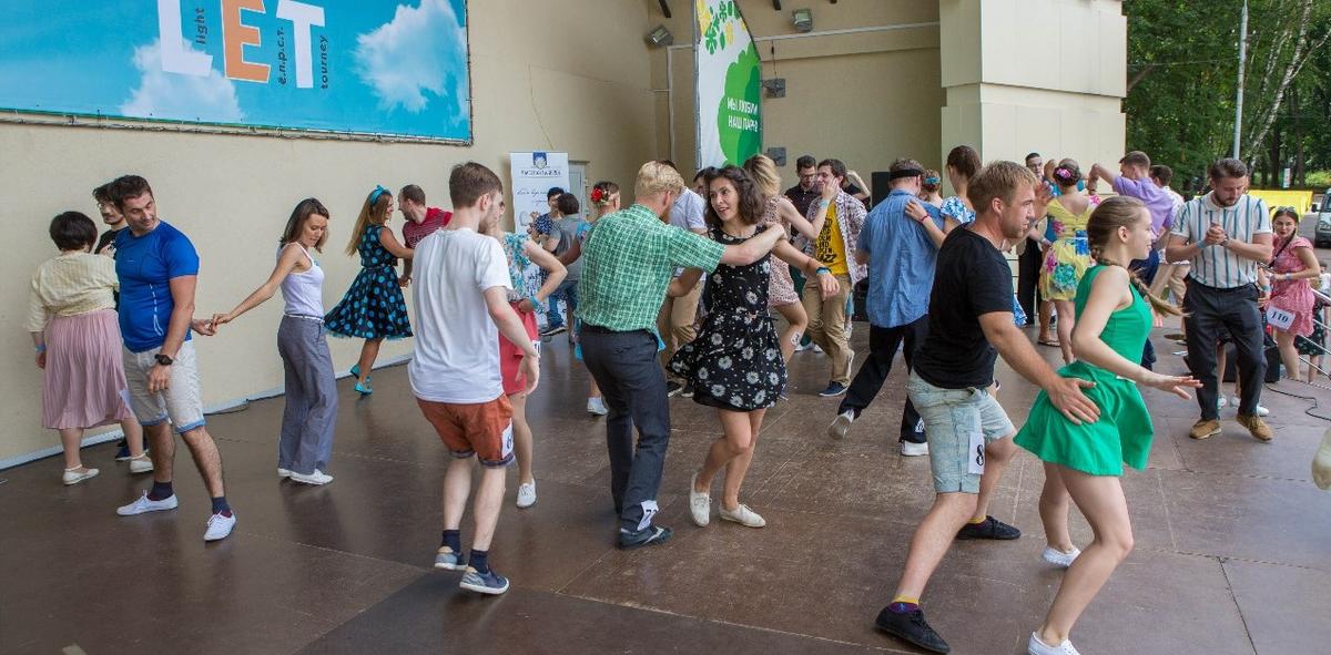 В Перми стартуют бесплатные уроки по акробатическому рок-н-роллу и буги-вуги