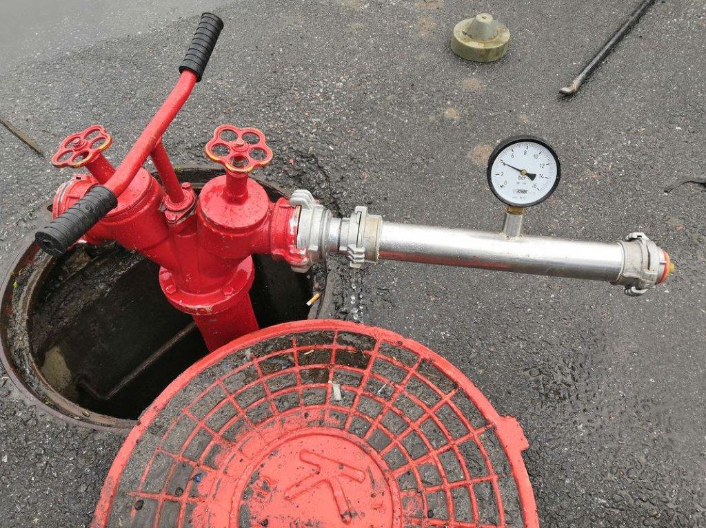 В Мотовилихе проверили состояние пожарных гидрантов