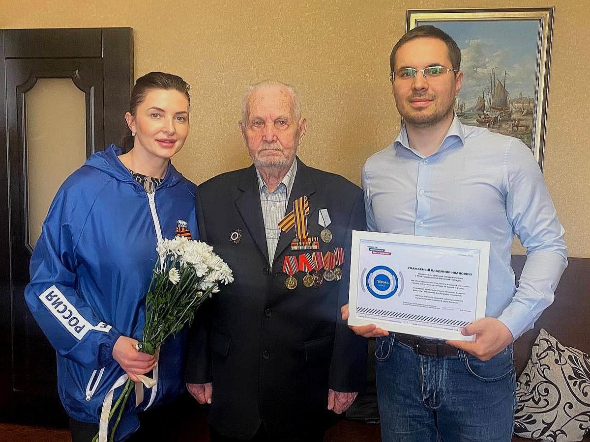 Ветеранов Мотовилихи поздравили с Днем Победы