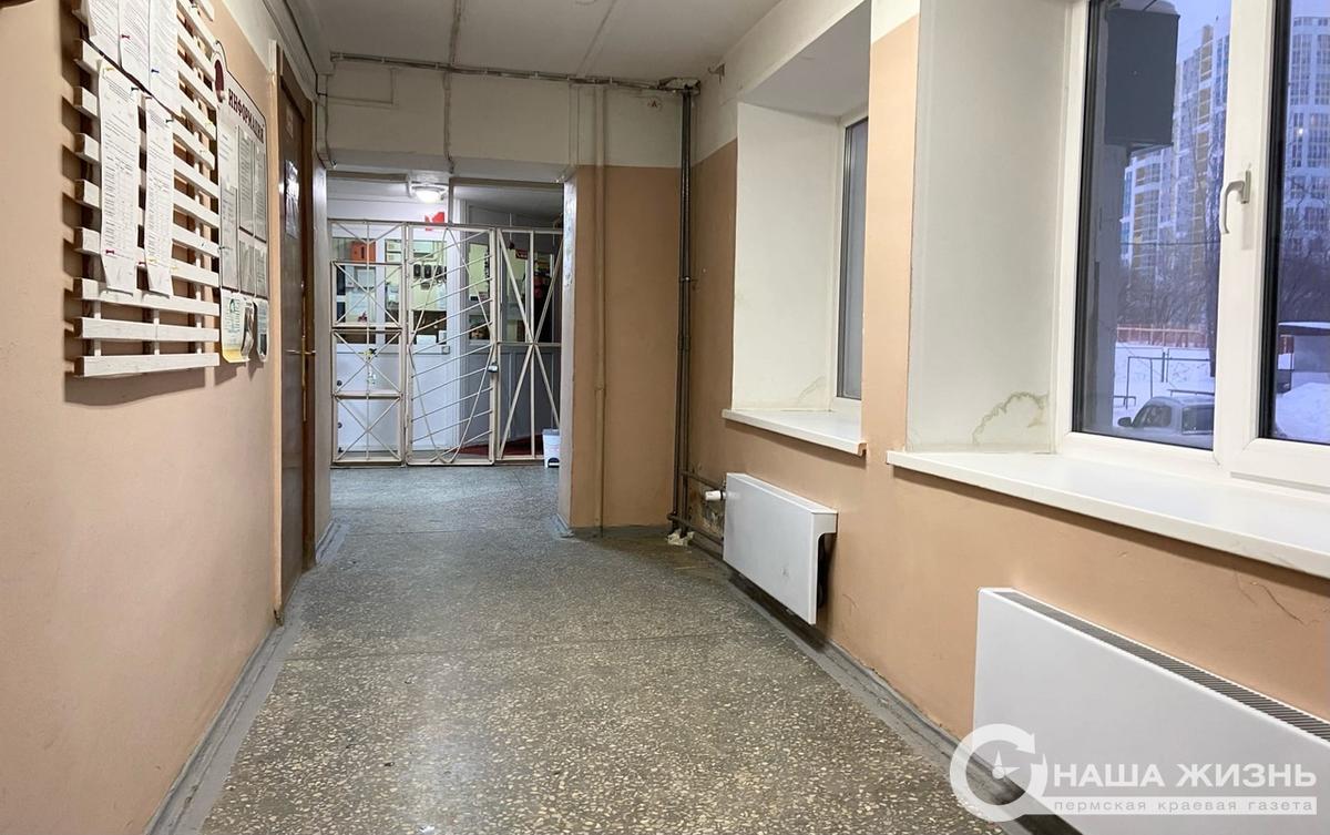 «Партийный десант» проверил ремонт системы отопления в общежитии фармацевтической академии   