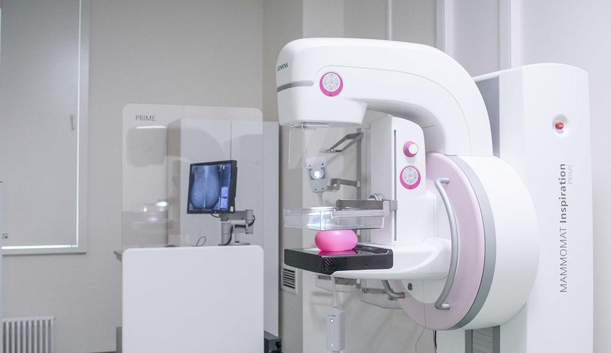 В мобильном пункте маммографии прошли обследование 54 жительницы Мотовилихи