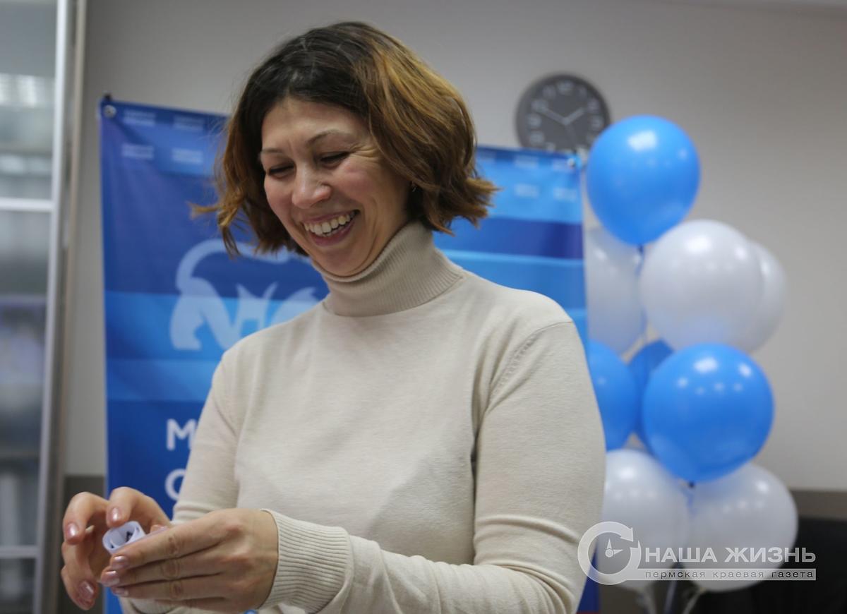 Представители местного отделения партии «Единая Россия» Мотовилихинского района поздравили коллег  