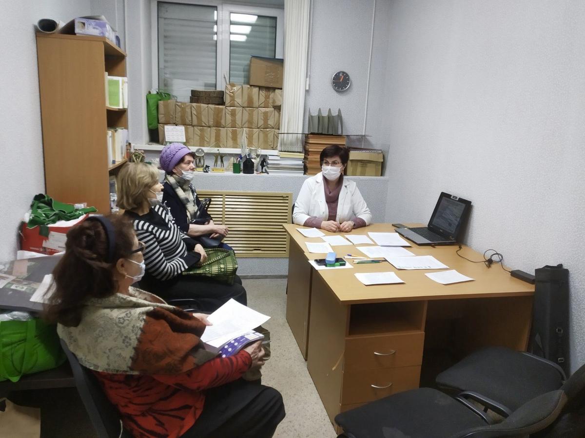 ​Для жителей Садового провели экспресс-осмотр в рамках «одного кабинета»