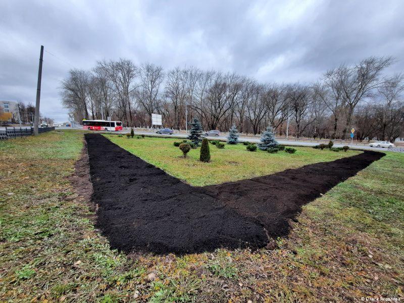 В цветники Мотовилихи уложен плодородный грунт 
