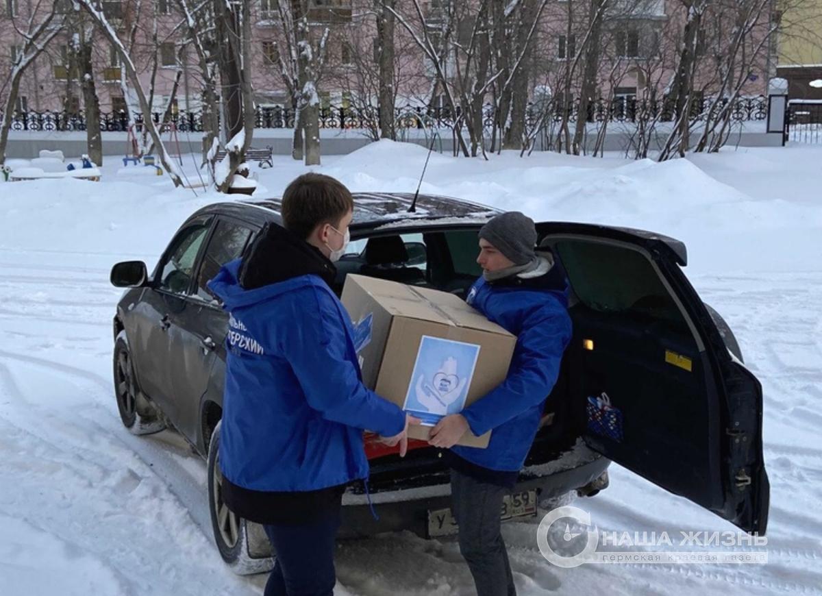 Александр Бойченко передал в детскую больницу №13 подарки к Новому году 