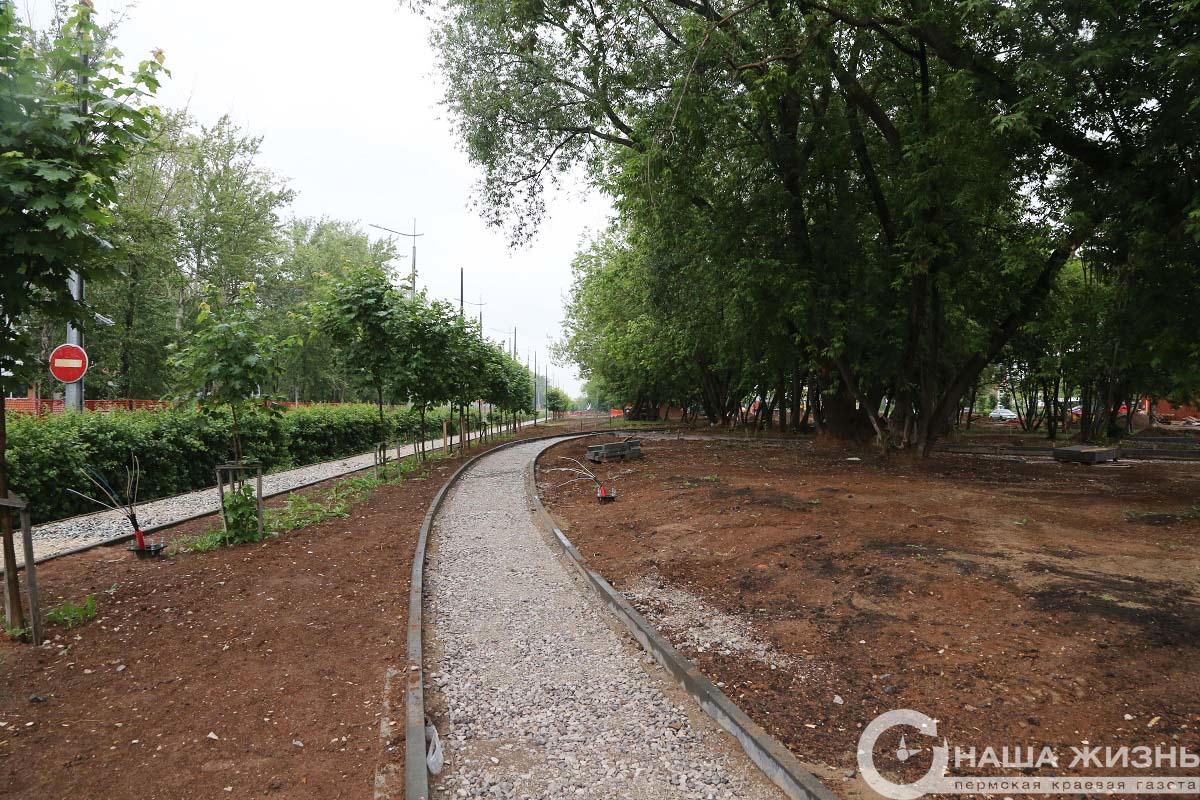 ​В Мотовилихе продолжается строительство нового сквера на ул. Макаренко