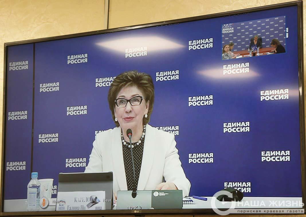 ​Проект «Старшее поколение» открывает «Творческие мастерские»