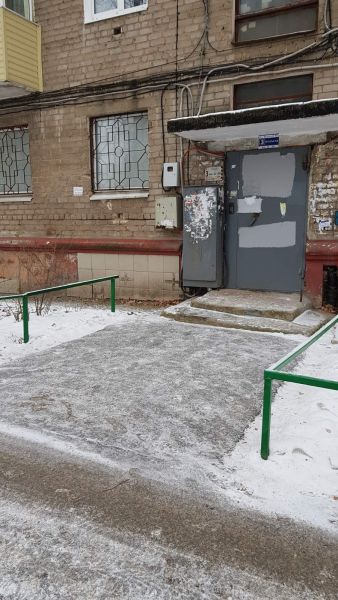 В Мотовилихе проверили уборку дворов от снега и наледи