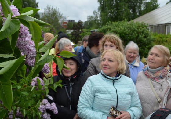 ​Сиреневый рай: жители Мотовилихи побывали на фестивале цветения сирени в ПГНИУ