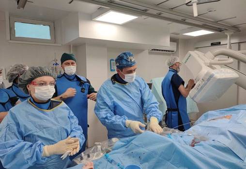 Ведущие рентгенохирурги-онкологи страны провели в «четвёрке» мастер-классы
