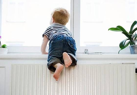 Дети и открытые окна: будьте внимательны 