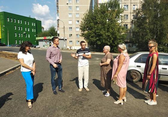 ​«Партийный десант» проверил ход реконструкции трёх улиц Мотовилихи