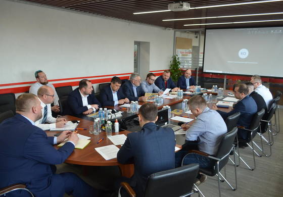 ​Лесопромышленники заключают соглашение о весогабаритном контроле с Правительством Пермского края