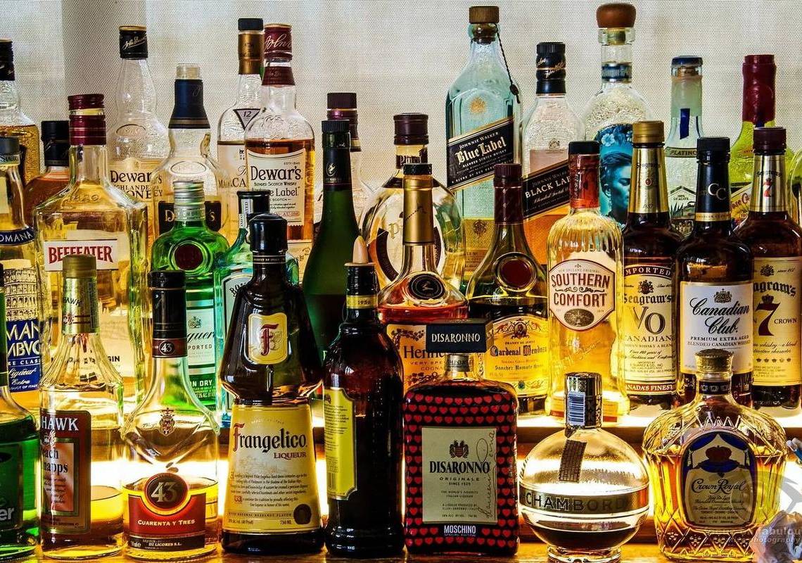 Употребление фальшивой алкогольной продукции опасно для здоровья
