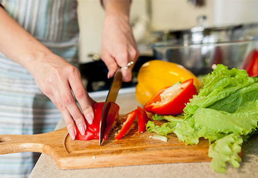 Как правильно мыть продукты перед употреблением и приготовлением в пищу? 
