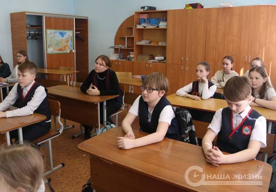 В школах Перми проходит единый классный час «Пермь – город трудовой доблести»